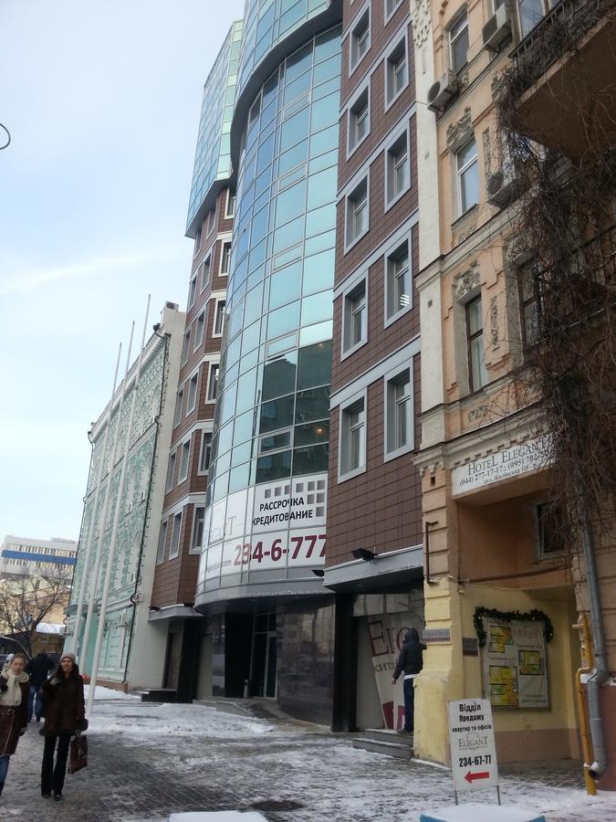 Mini Elegant Hotel Kiev Buitenkant foto